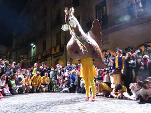 Fires de Sant Narc&iacute;s 2021. Ball de l'&agrave;liga, capgrossos i gegants