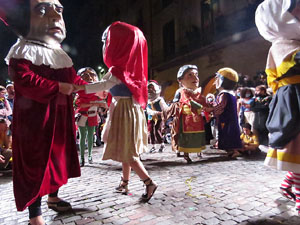 Fires de Sant Narc&iacute;s 2021. Ball de l'&agrave;liga, capgrossos i gegants
