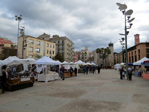 Fires de Sant Narcís 2021. Fira-mercat d'alimentació, artesania, brocanters, dibuix i pintura