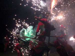 Fires de Sant Narc&iacute;s 2021. Espectacle pirot&egrave;cnic amb els Trons de l'Onyar