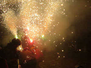 Fires de Sant Narc&iacute;s 2021. Espectacle pirot&egrave;cnic amb els Trons de l'Onyar