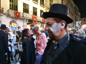 Fires de Sant Narc&iacute;s 2021. Zombie Walk de Girona