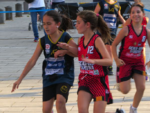 IX Jornada de l'Esport Femen&iacute; 2021 a la pla&ccedil;a Salvador Espriu i la de Francesc Calvet i Rubalcaba