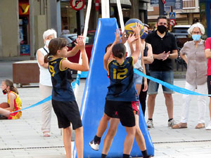 IX Jornada de l'Esport Femen&iacute; 2021 a la pla&ccedil;a Salvador Espriu i la de Francesc Calvet i Rubalcaba