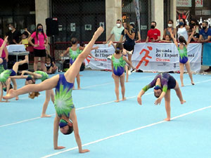 IX Jornada de l'Esport Femen&iacute; 2021 a la pla&ccedil;a Salvador Espriu i la de Francesc Calvet i Rubalcaba