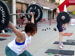 IX Jornada de l'Esport Femen&iacute; 2021 a la pla&ccedil;a Salvador Espriu i la de Francesc Calvet i Rubalcaba