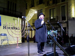Nadal 2021. Encesa de les llums de Hanukk&agrave; a la pla&ccedil;a del Vi