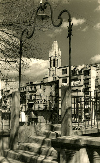 El pont d'en Gómez des del passeig Josep Canalejas. 1944