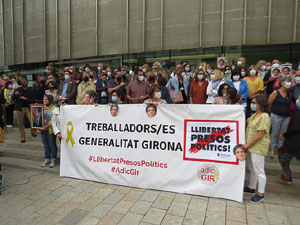 Concentraci&oacute; de protesta per la detenci&oacute; de Carles Puigdemont a l'Alguer