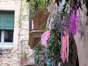 Temps de Flors 2021. El carrer dels Alemanys