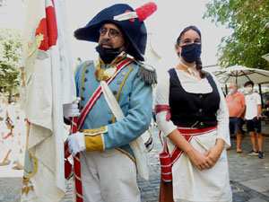 XIII Festa Reviu els Setges Napole&ograve;nics de Girona. Desfilada pels carrers de Girona