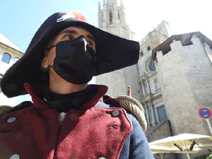 XIII Festa Reviu els Setges Napole&ograve;nics de Girona. Desfilada pels carrers de Girona