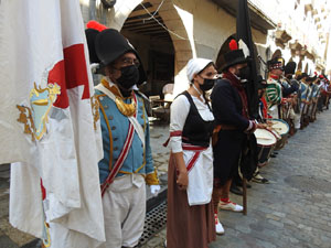 XIII Festa Reviu els Setges Napole&ograve;nics de Girona. Desfilada pels carrers de Girona
