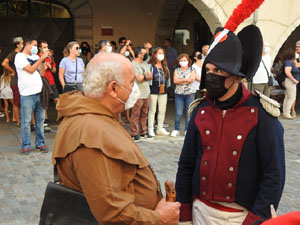 XIII Festa Reviu els Setges Napole&ograve;nics de Girona. Desfilada pels carrers de Girona