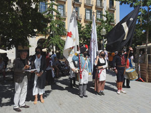 XIII Festa Reviu els Setges Napole&ograve;nics de Girona. Desfilada pels carrers de Girona
