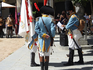 XIII Festa Reviu els Setges Napole&ograve;nics de Girona. Desfilada pels carrers de Girona