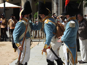 XIII Festa Reviu els Setges Napole&ograve;nics de Girona. Desfilada pels carrers de Girona