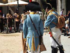 XIII Festa Reviu els Setges Napole&ograve;nics de Girona. Desfilada pels carrers de Girona