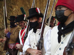 XIII Festa Reviu els Setges Napole&ograve;nics de Girona. Desfilada pels carrers de Girona