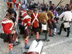 XIII Festa Reviu els Setges Napole&ograve;nics de Girona. Desfilada pels carrers de Girona