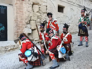 XIII Festa Reviu els Setges Napole&ograve;nics de Girona. Desfilada pels carrers de Girona