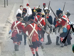 XIII Festa Reviu els Setges Napole&ograve;nics de Girona. Desfilada pels carrers de Girona