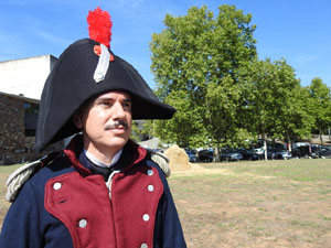 XIII Festa Reviu els Setges Napole&ograve;nics de Girona. Desfilada pels carrers de Girona