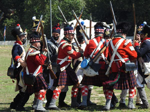 XIII Festa Reviu els Setges Napole&ograve;nics de Girona. Desfilada pels carrers de Girona