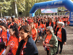 Cursa de la Dona 2022. Concentració i sortida del Parc de la Devesa, cursa pels carrers de Girona