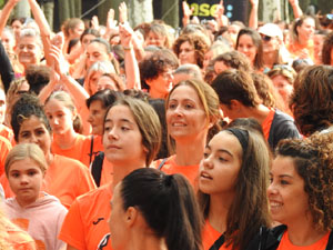 Cursa de la Dona 2022. Concentració i sortida del Parc de la Devesa, cursa pels carrers de Girona