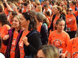Cursa de la Dona 2022. Concentració i sortida del Parc de la Devesa, cursa pels carrers de Girona
