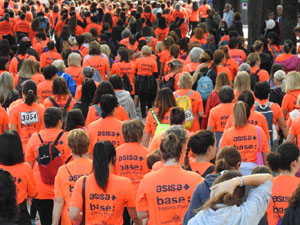 Cursa de la Dona 2022. Concentració i sortida del Parc de la Devesa, cursa pels carrers de Girona