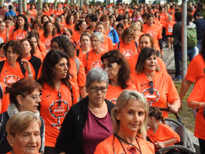 Cursa de la Dona 2022. Concentració i sortida del Parc de la Devesa, cursa pels carrers de Girona