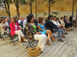 Diada Nacional 2022. Acte institucional al Pati de les Magn&ograve;lies, amb parlaments de Quim Ayats, Miquel Noguer i Laia Ca&ntilde;igueral