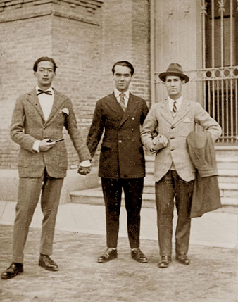 Salvador Dal&iacute;, Federico Garcia Lorca i Pep&iacute;n Bello davant el Museu de Ci&egrave;ncies Naturals de Madrid, 1925