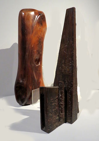 Jaume Cubells. 'Tors', s/d. Fusta de noguera. Josep Maria Subirachs. 'Petita catedral', 1960. Gres