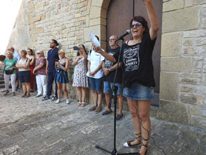 Festa Major de Sant Daniel 2022 - Cercavila des del mirador de Montorr&oacute; a la placeta d'entrada del Monestir de Sant Daniel