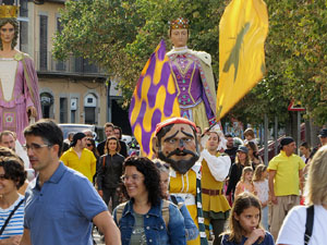 Fires de Sant Narc&iacute;s 2022. Toc de rams. Cerim&ograve;nia del canvi de rams de les gegantes