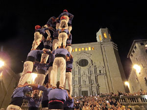 Fires de Sant Narcís 2022. Pilar a les escales de la Catedral