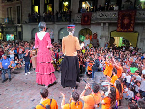 Fires de Sant Narc&iacute;s 2022. El preg&oacute;. Ballades a la pla&ccedil;a del Vi