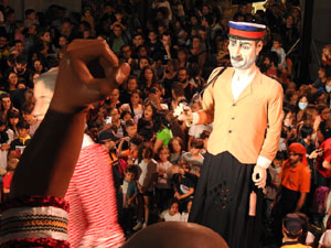 Fires de Sant Narc&iacute;s 2022. El preg&oacute;. Ballades a la pla&ccedil;a del Vi