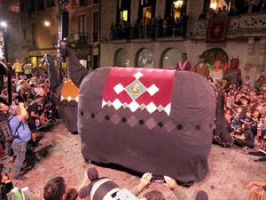 Fires de Sant Narc&iacute;s 2022. El preg&oacute;. Ballades a la pla&ccedil;a del Vi