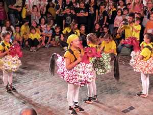 Fires de Sant Narc&iacute;s 2022. El preg&oacute;. Ballades a la pla&ccedil;a del Vi