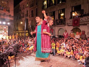Fires de Sant Narc&iacute;s 2022. El preg&oacute;. Ballades a la pla&ccedil;a del Vi