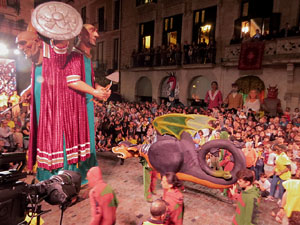 Fires de Sant Narc&iacute;s 2022. El preg&oacute;. Ballades a la pla&ccedil;a del Vi