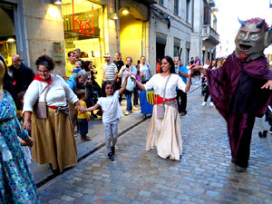 Fires de Sant Narc&iacute;s 2022. El preg&oacute;. Cercaviles de gegants i capgrossos