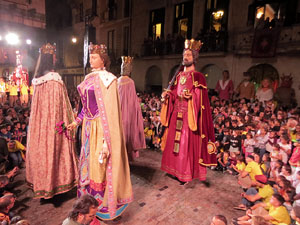 Fires de Sant Narc&iacute;s 2022. Ball de l'&Agrave;liga, capgrossos i gegants