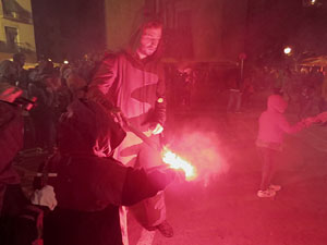 Fires de Sant Narc&iacute;s 2022. Correfoc amb els Trons de l'Onyar