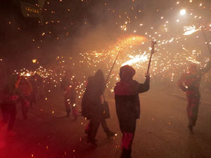 Fires de Sant Narc&iacute;s 2022. Correfoc amb els Trons de l'Onyar