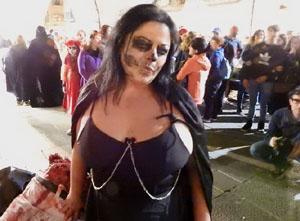 Fires de Sant Narc&iacute;s 2022. Zombie Walk de Girona